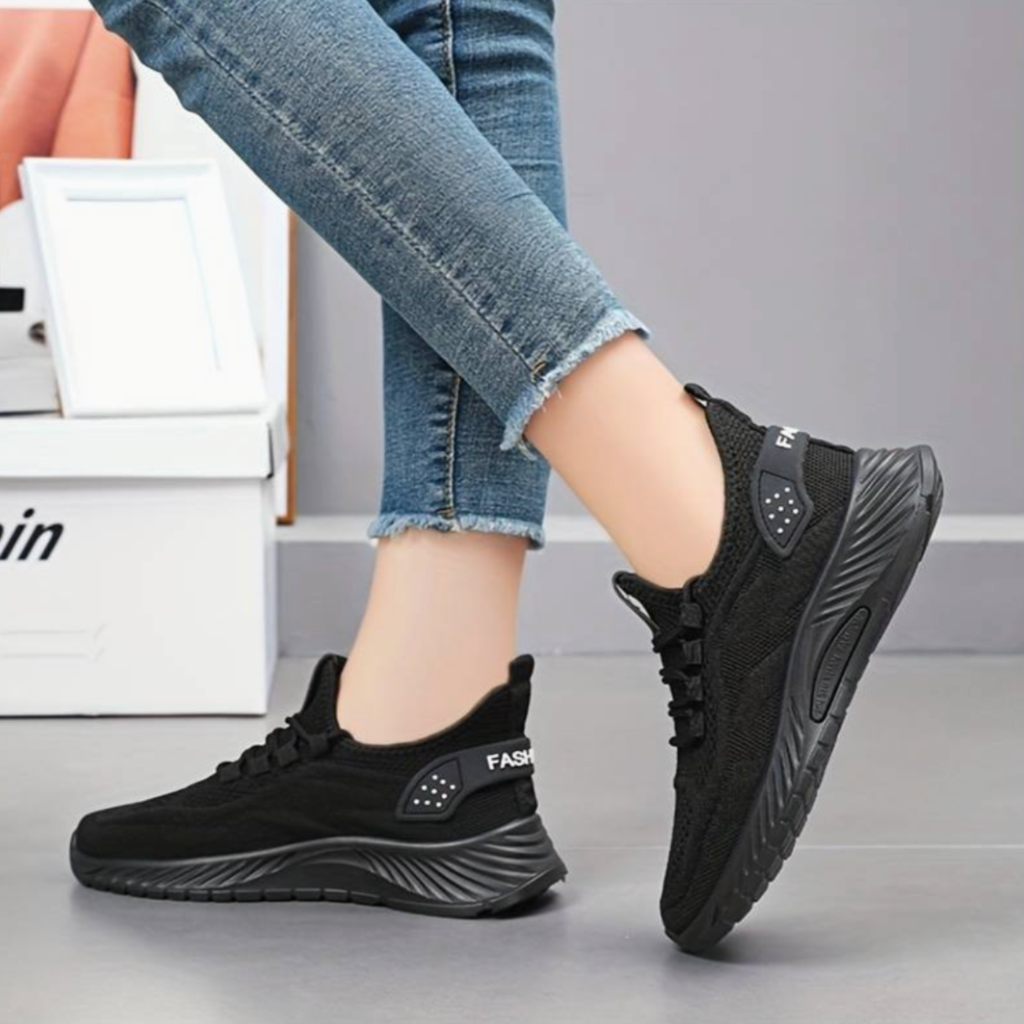 スポーティーな整形外科用スニーカー