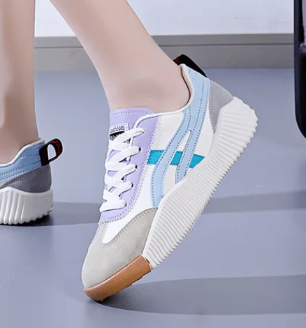 スタイリッシュなフットサポート付きレディースカジュアルシューズ