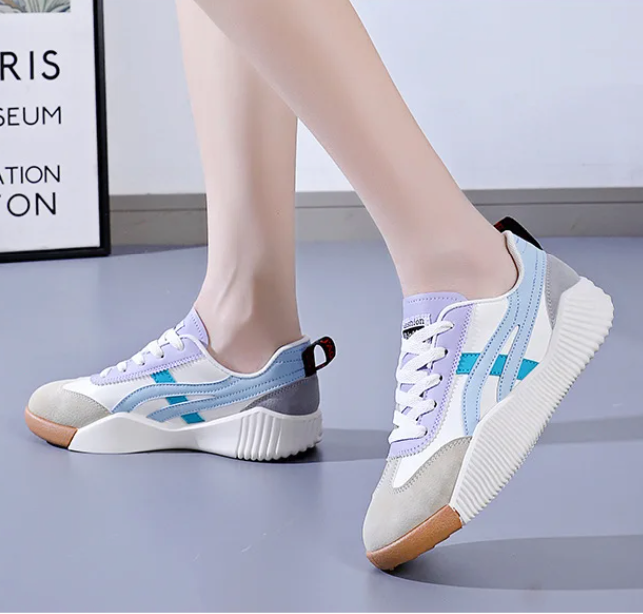 スタイリッシュなフットサポート付きレディースカジュアルシューズ