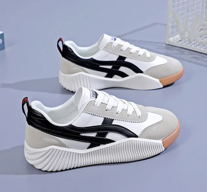 スタイリッシュなフットサポート付きレディースカジュアルシューズ