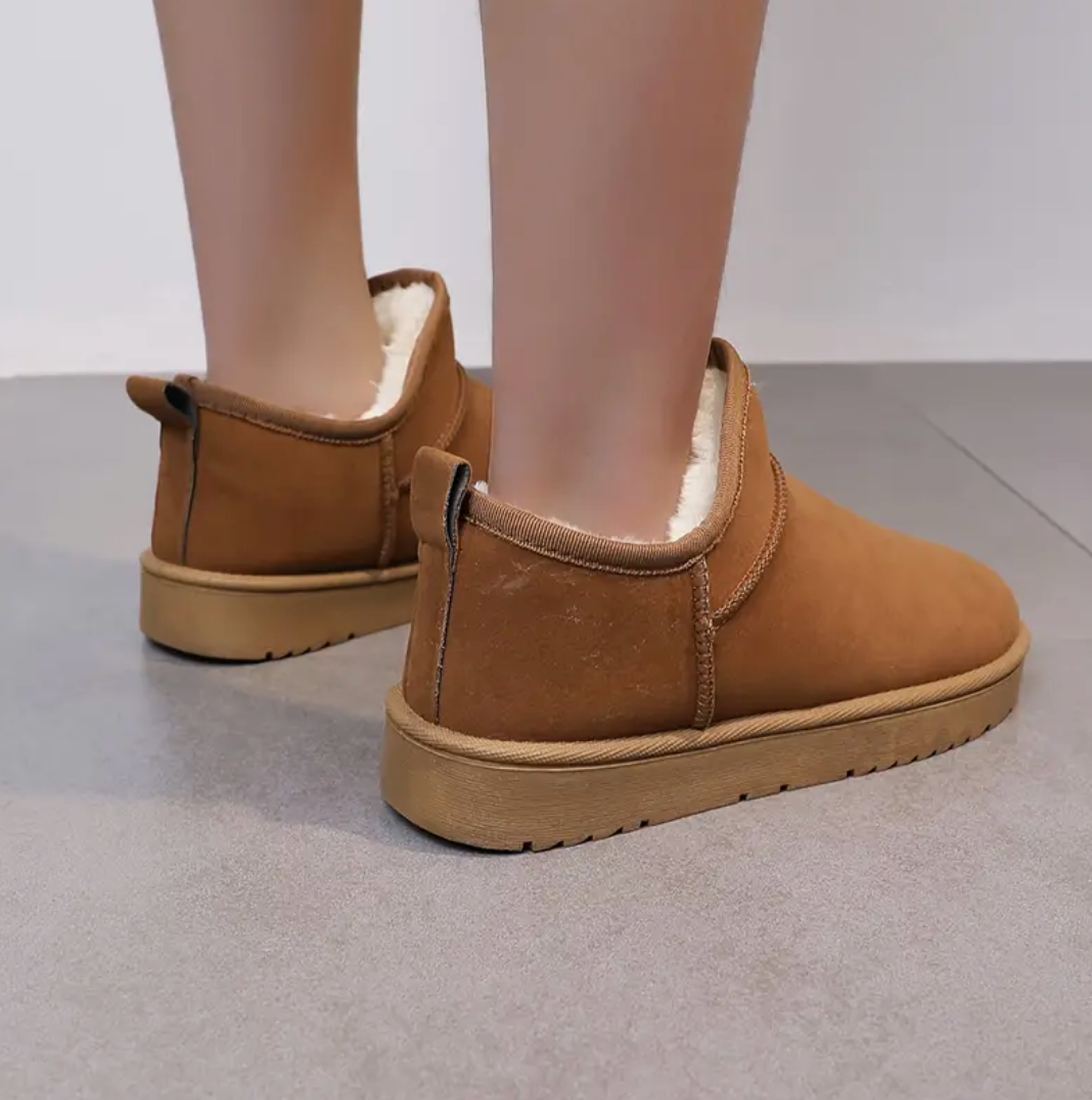 暖かく快適な防寒ムートンブーツ