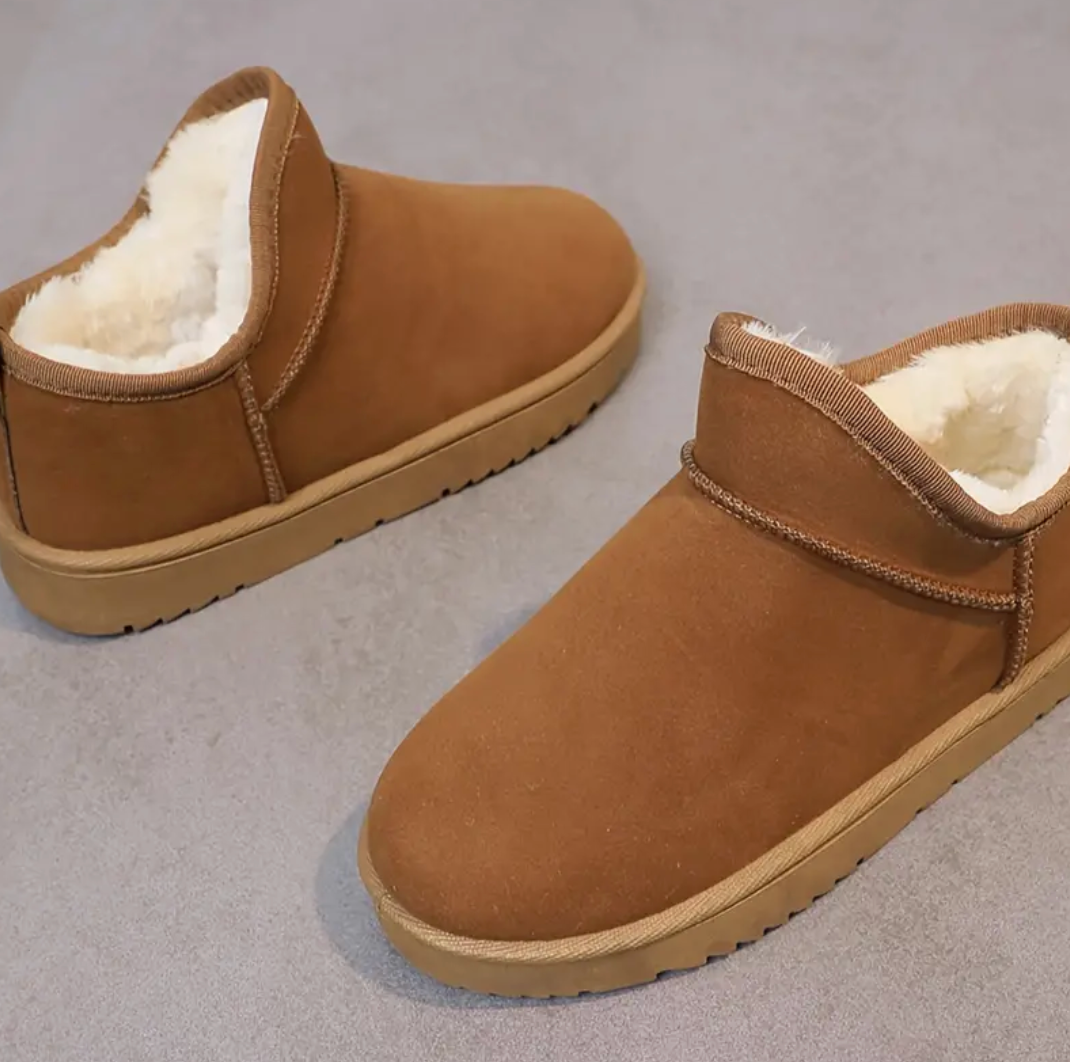 暖かく快適な防寒ムートンブーツ